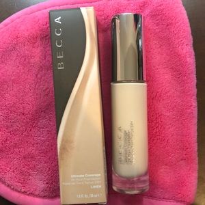 Becca 24 Hour Foundation in shade Linen